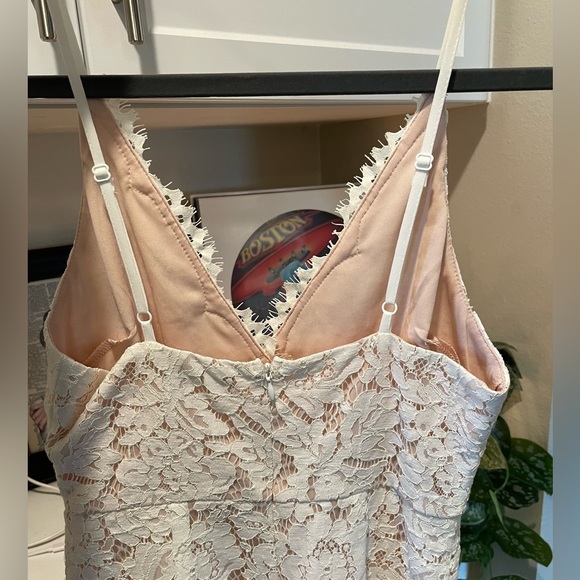 Luna B Lace Silhouette White Mini Dress - Picture 4 of 4